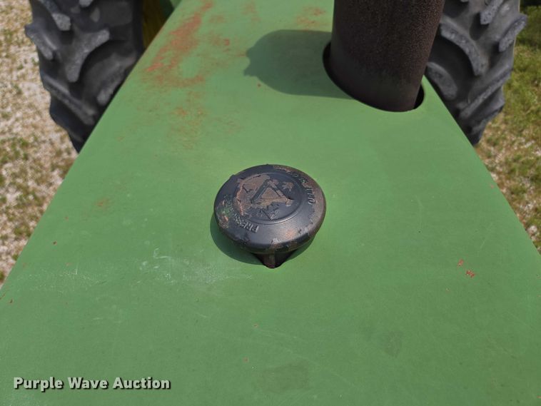 image for item EN3762 1974 John Deere 2030 tractor