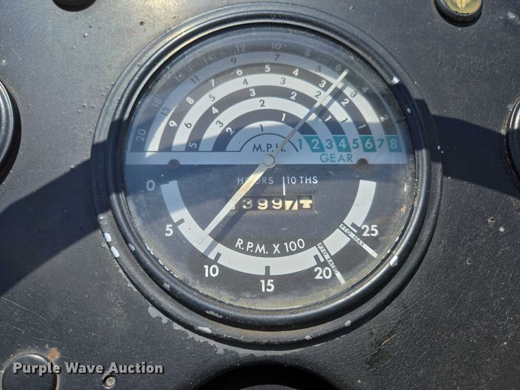 image for item EN3762 1974 John Deere 2030 tractor