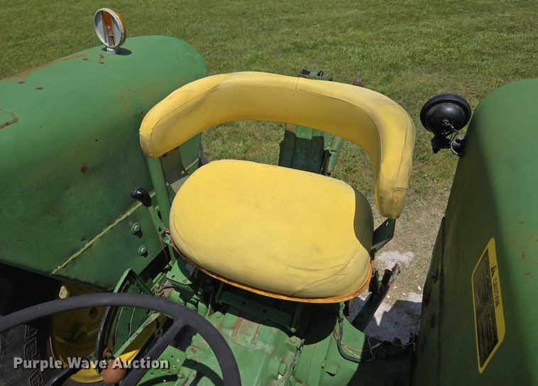 image for item EN3762 1974 John Deere 2030 tractor