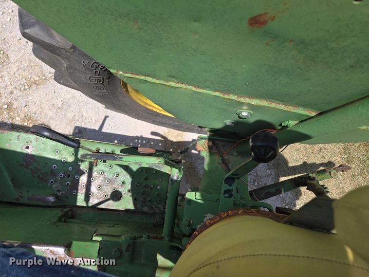 image for item EN3762 1974 John Deere 2030 tractor
