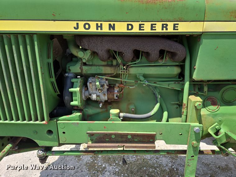 image for item EN3762 1974 John Deere 2030 tractor