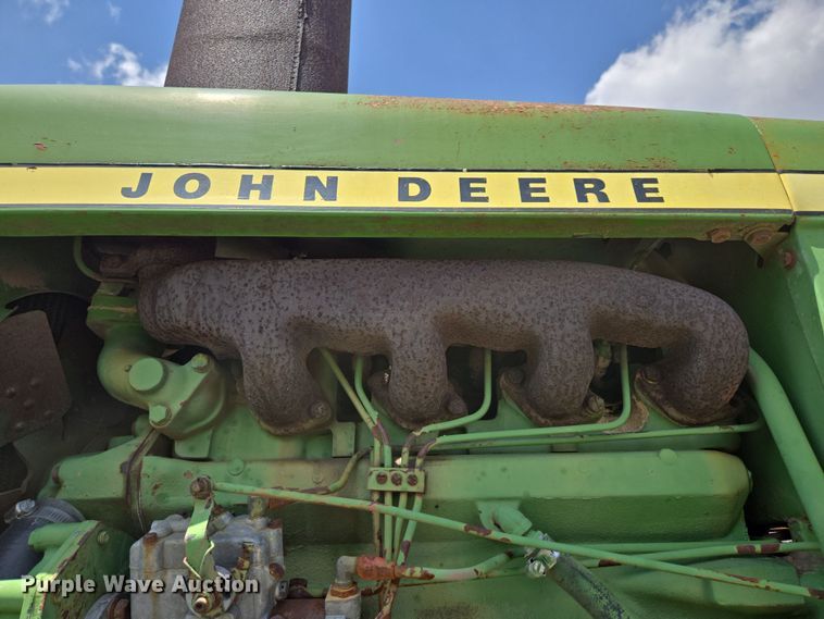 image for item EN3762 1974 John Deere 2030 tractor