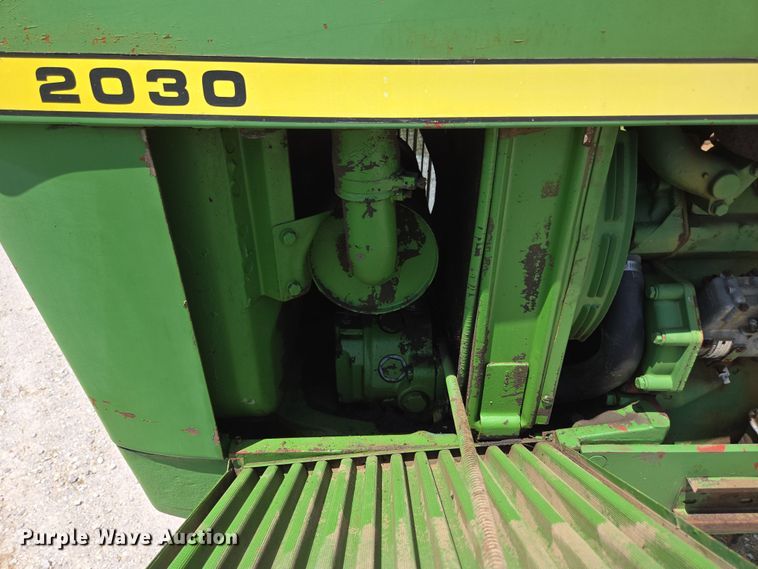 image for item EN3762 1974 John Deere 2030 tractor