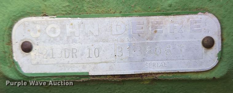 image for item EN3762 1974 John Deere 2030 tractor