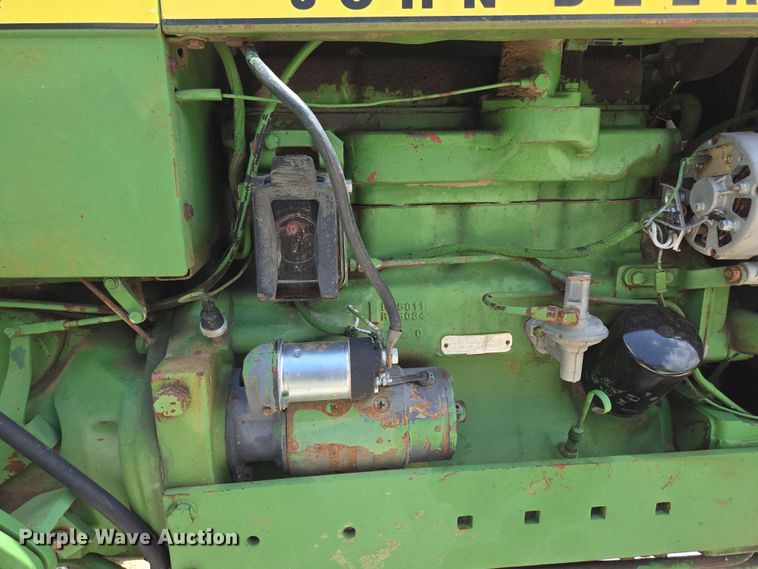 image for item EN3762 1974 John Deere 2030 tractor