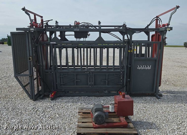 image for item EN3780 WW Livestock Systems livestock chute