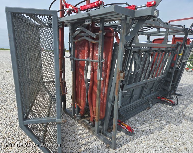 image for item EN3780 WW Livestock Systems livestock chute