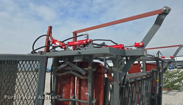 image for item EN3780 WW Livestock Systems livestock chute