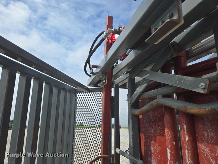 image for item EN3780 WW Livestock Systems livestock chute