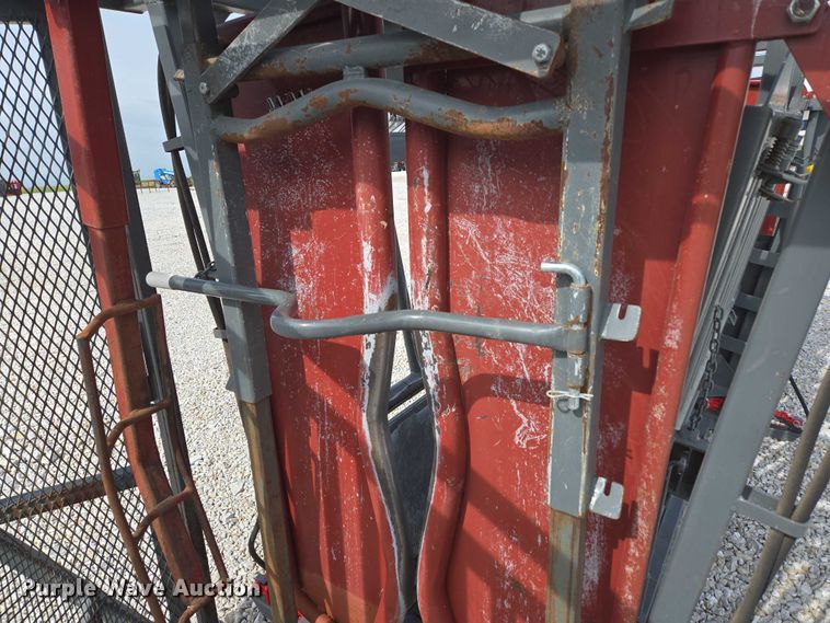 image for item EN3780 WW Livestock Systems livestock chute