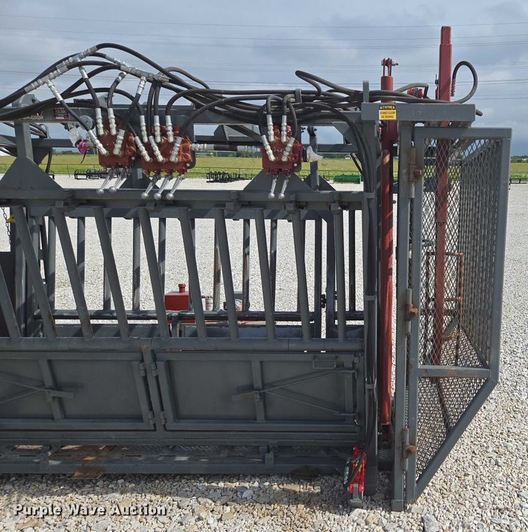 image for item EN3780 WW Livestock Systems livestock chute