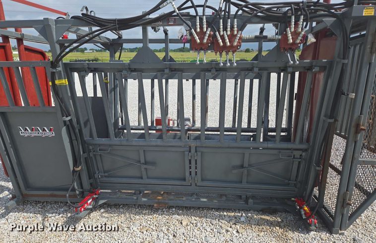 image for item EN3780 WW Livestock Systems livestock chute