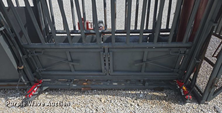 image for item EN3780 WW Livestock Systems livestock chute