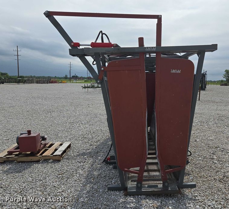 image for item EN3780 WW Livestock Systems livestock chute