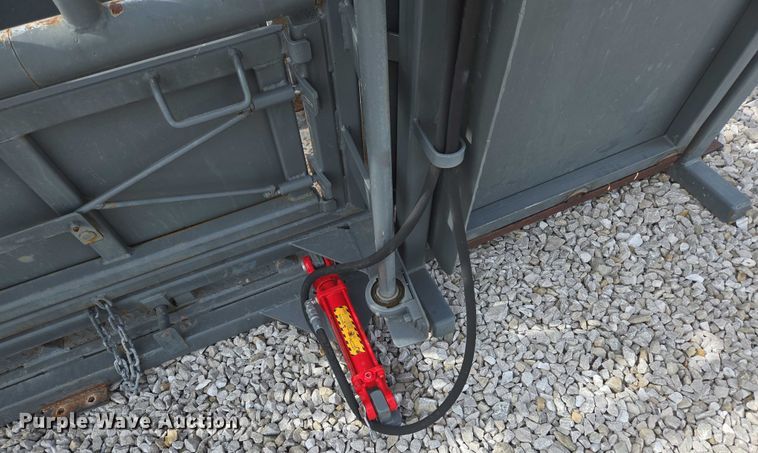 image for item EN3780 WW Livestock Systems livestock chute