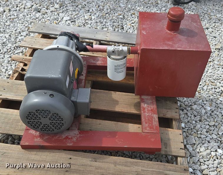 image for item EN3780 WW Livestock Systems livestock chute