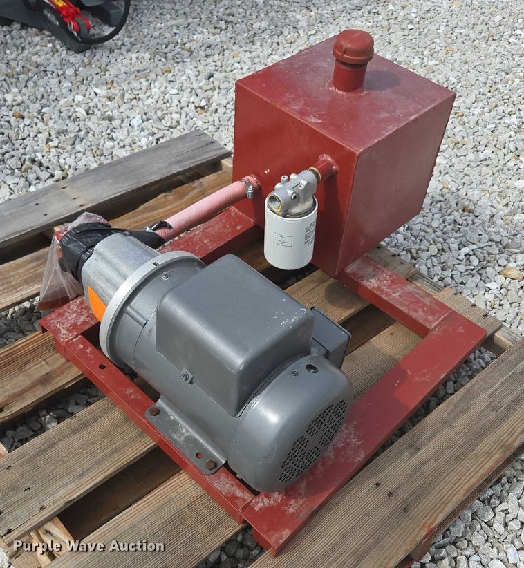 image for item EN3780 WW Livestock Systems livestock chute