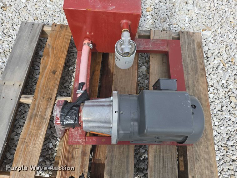 image for item EN3780 WW Livestock Systems livestock chute