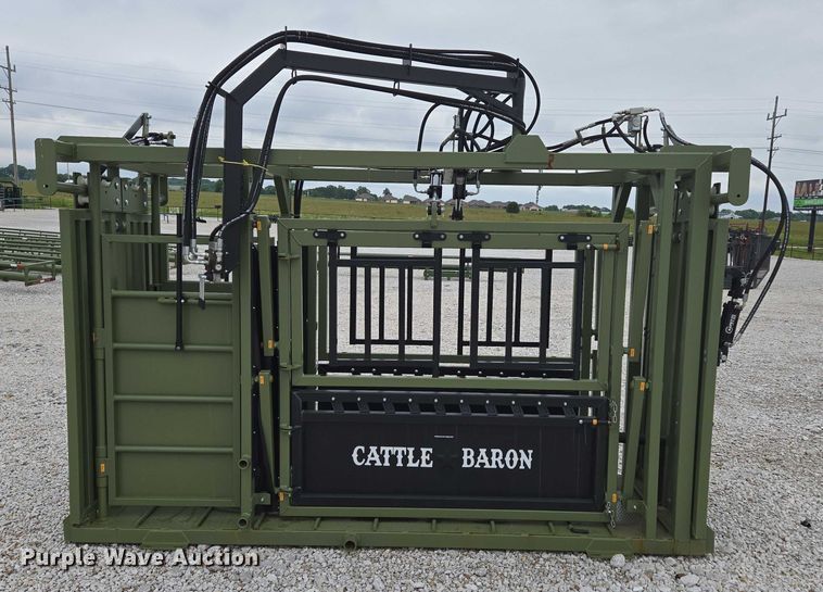 image for item EN3781 Cattle Baron livestock squeeze chute