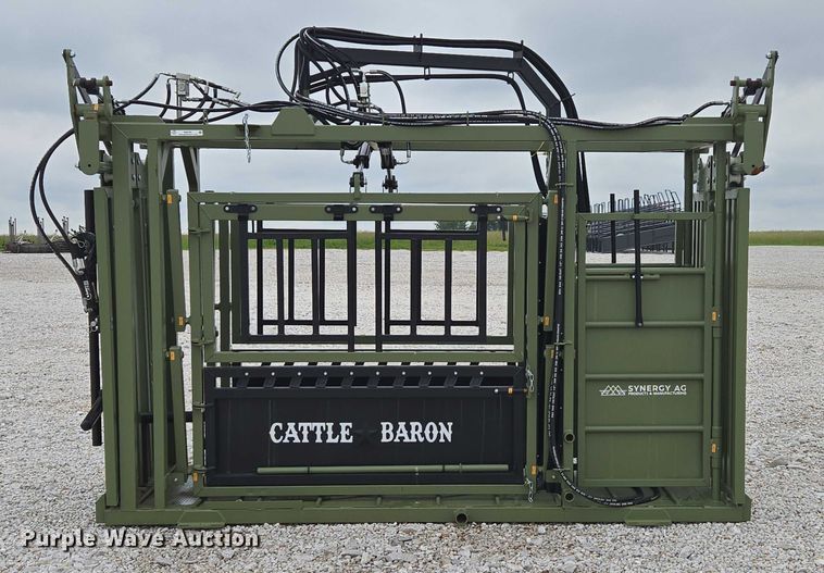 image for item EN3781 Cattle Baron livestock squeeze chute