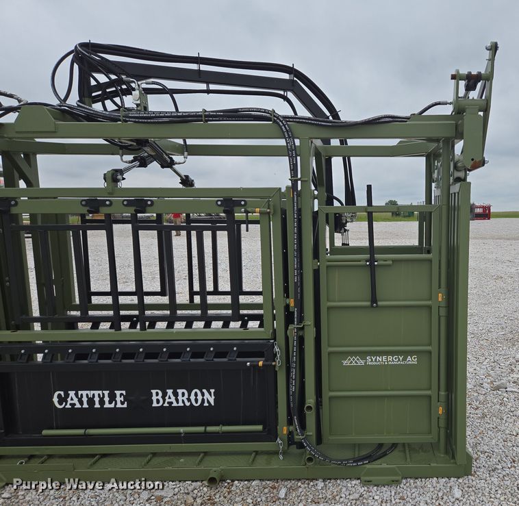 image for item EN3781 Cattle Baron livestock squeeze chute