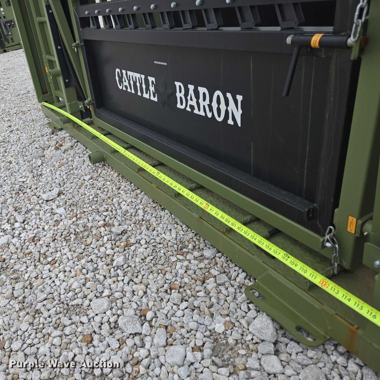 image for item EN3781 Cattle Baron livestock squeeze chute