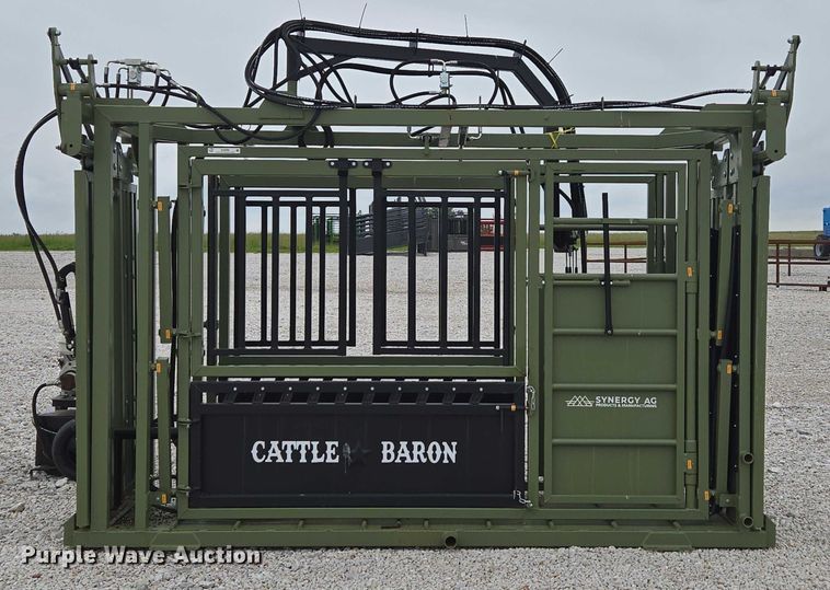 image for item EN3782 Cattle Baron livestock squeeze chute