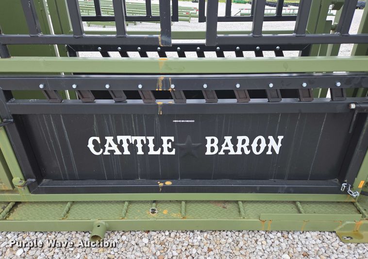 image for item EN3782 Cattle Baron livestock squeeze chute