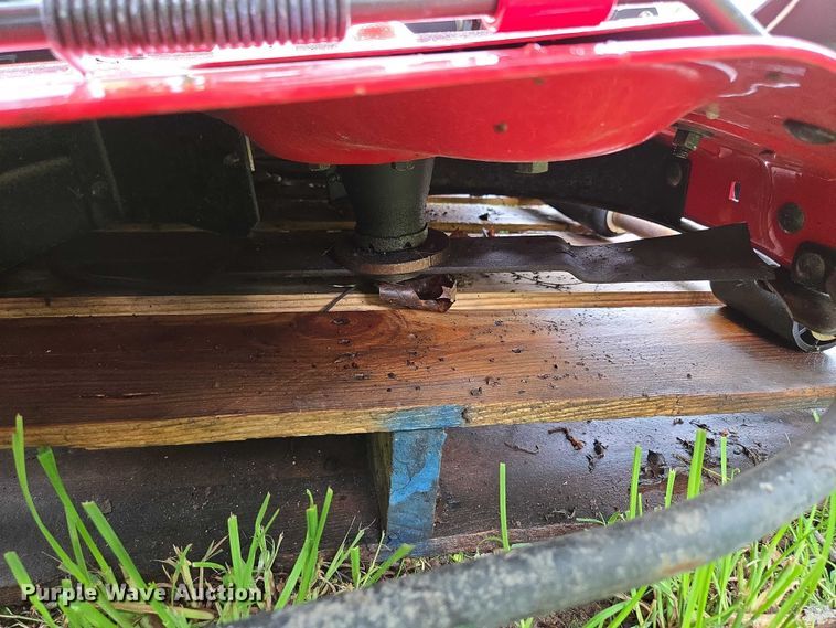 image for item EN3787 Simplicity Legacy XL lawn mower