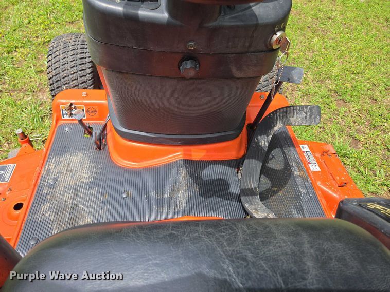 image for item EN3789 Kubota BX1830D lawn tractor