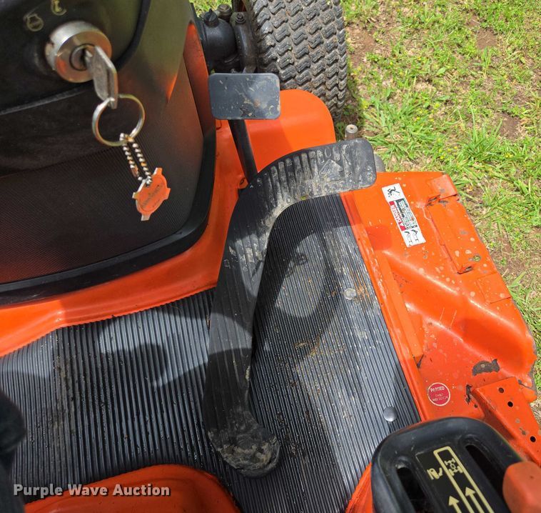 image for item EN3789 Kubota BX1830D lawn tractor