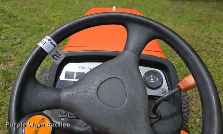 image for item EN3789 Kubota BX1830D lawn tractor