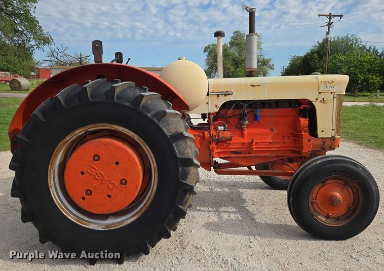 image for item EO0911 1960 Case 940 tractor