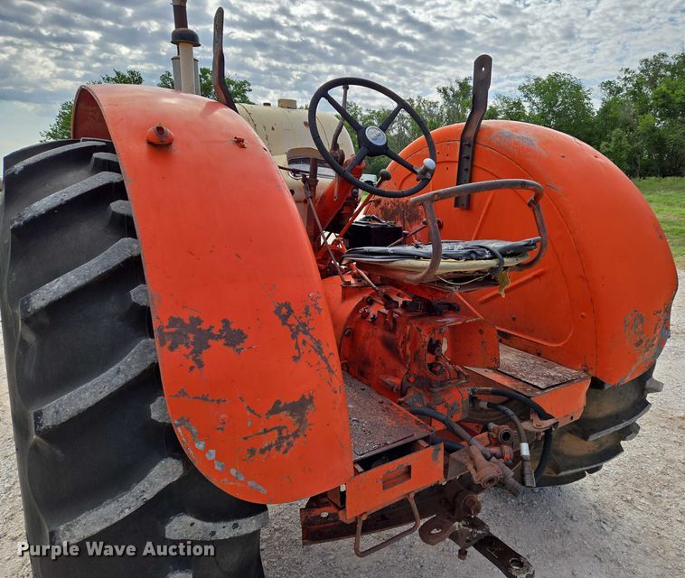 image for item EO0911 1960 Case 940 tractor