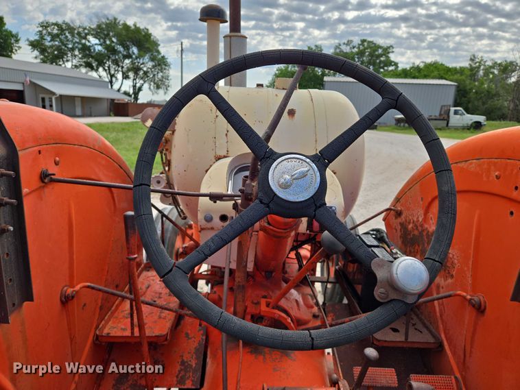 image for item EO0911 1960 Case 940 tractor