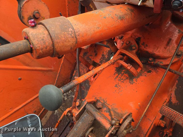 image for item EO0911 1960 Case 940 tractor