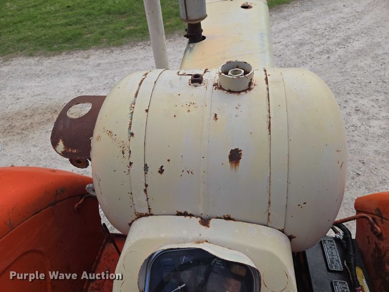 image for item EO0911 1960 Case 940 tractor