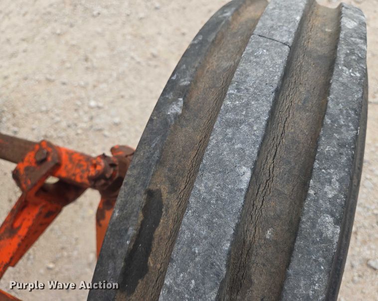 image for item EO0911 1960 Case 940 tractor