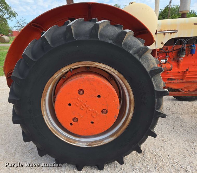 image for item EO0911 1960 Case 940 tractor