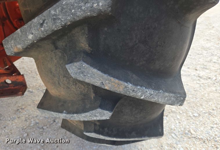 image for item EO0911 1960 Case 940 tractor