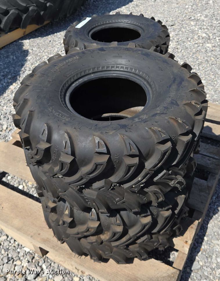 image for item EO0913 (4) Cayman XT tires