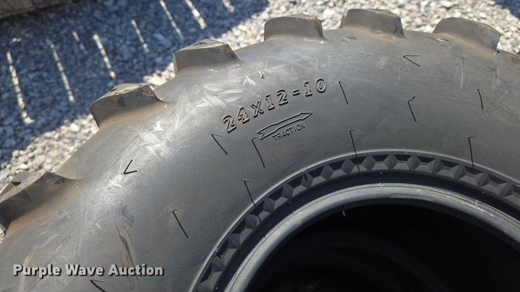 image for item EO0913 (4) Cayman XT tires