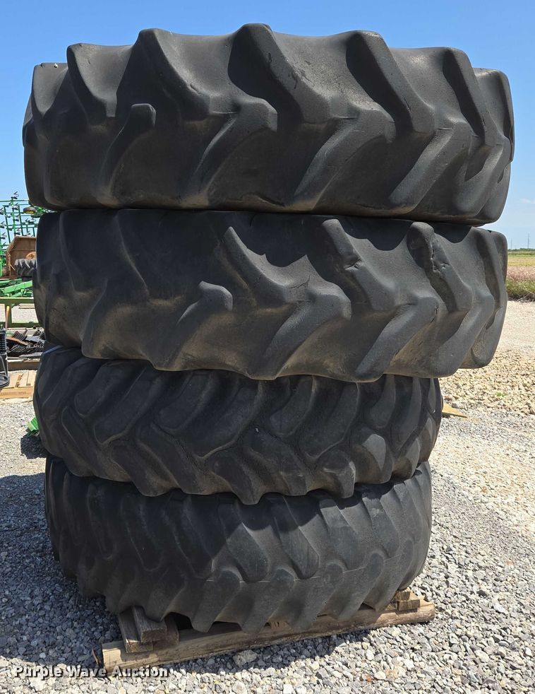 image for item EO0914 (4) Goodyear tires and wheels