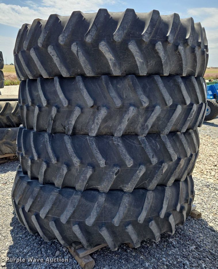 image for item EO0916 (4) Firestone 480/80R50 tires