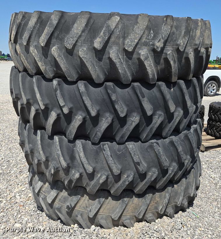image for item EO0916 (4) Firestone 480/80R50 tires