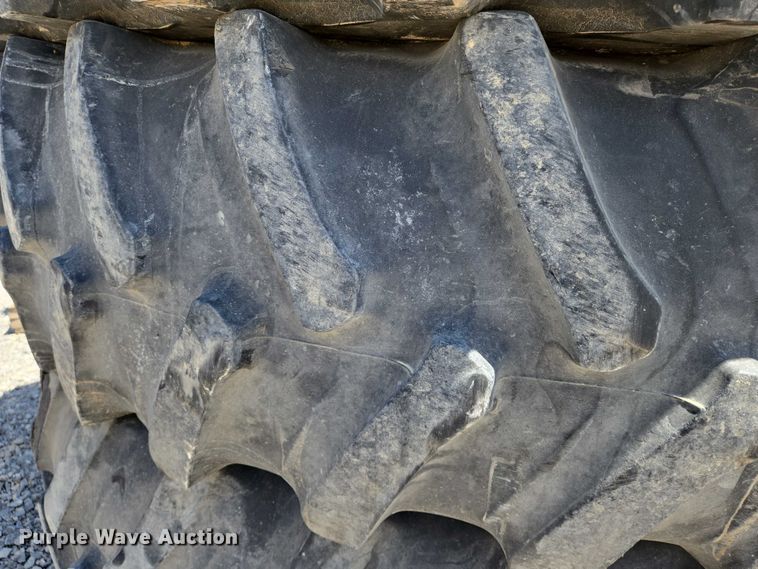 image for item EO0916 (4) Firestone 480/80R50 tires