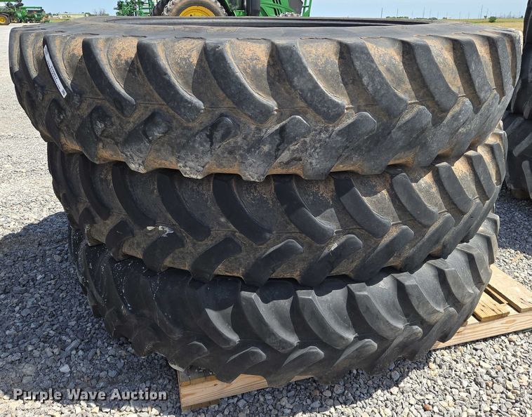 image for item EO0917 (3) Firestone 380/105R50 tires