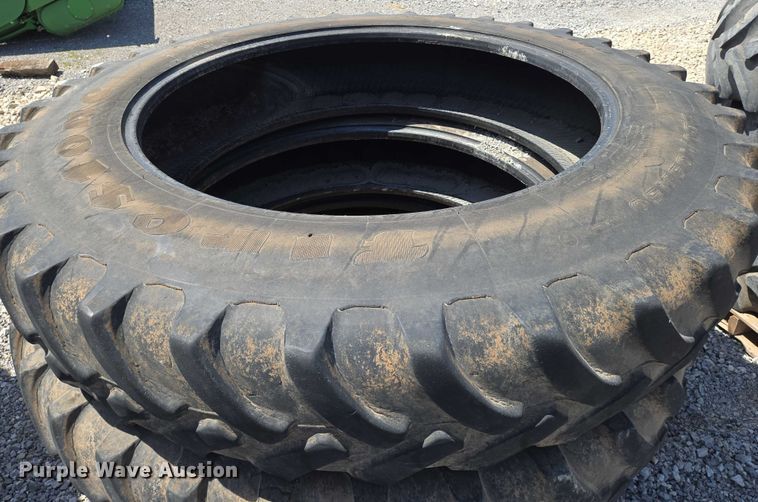 image for item EO0917 (3) Firestone 380/105R50 tires