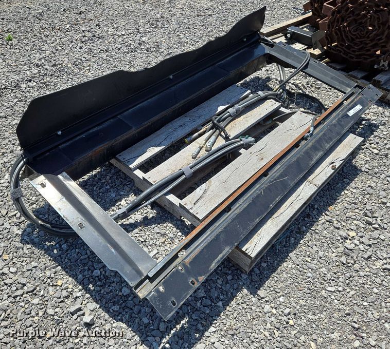 image for item EO0922 Header adapter