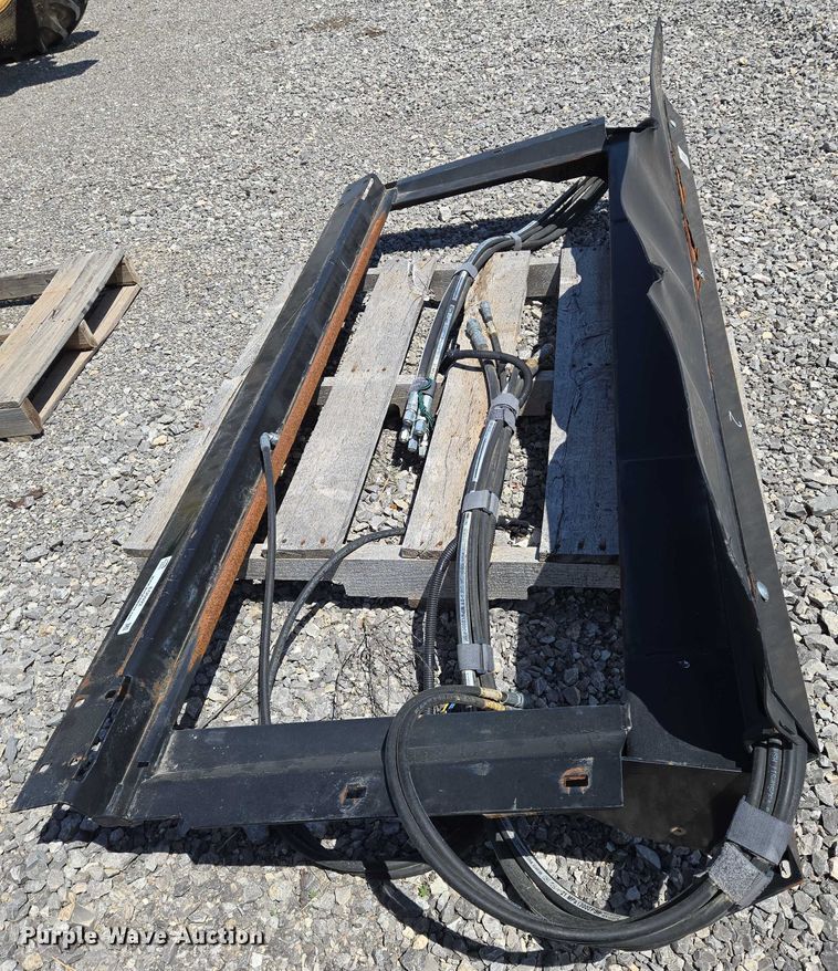 image for item EO0922 Header adapter